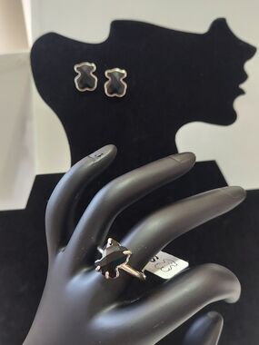 Tous Silver Ring and Stud Earrings with Black Stones